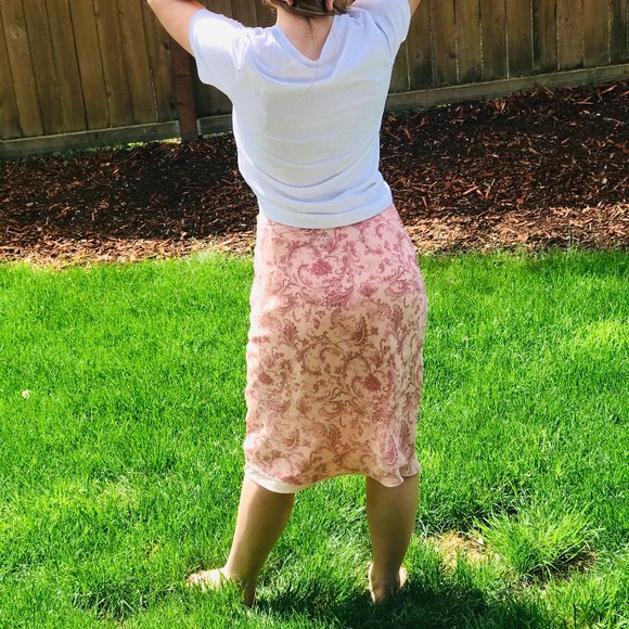 🌷🌷GRACE ELEMENTS Silk Career Midi Skirt🌷🌷 - Picture 3 of 6